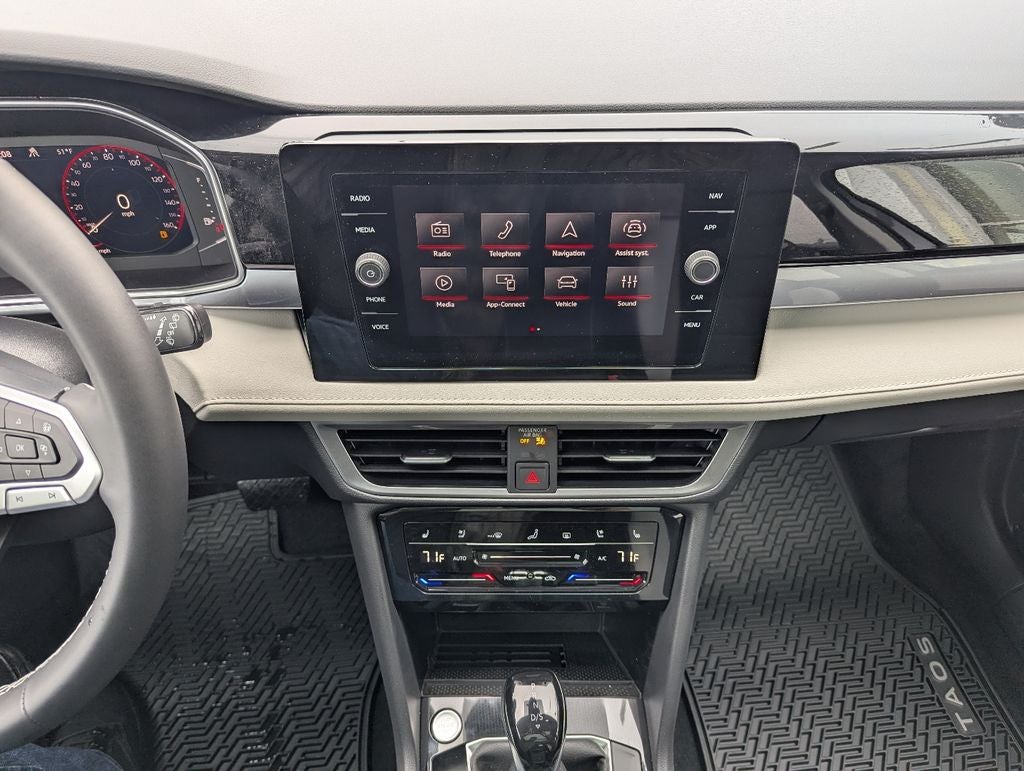 2026 Volkswagen Taos 1.5T SEL