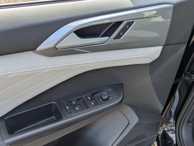 2025 Volkswagen Taos SEL 4MOTION