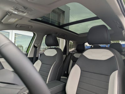2026 Volkswagen Taos 1.5T SEL