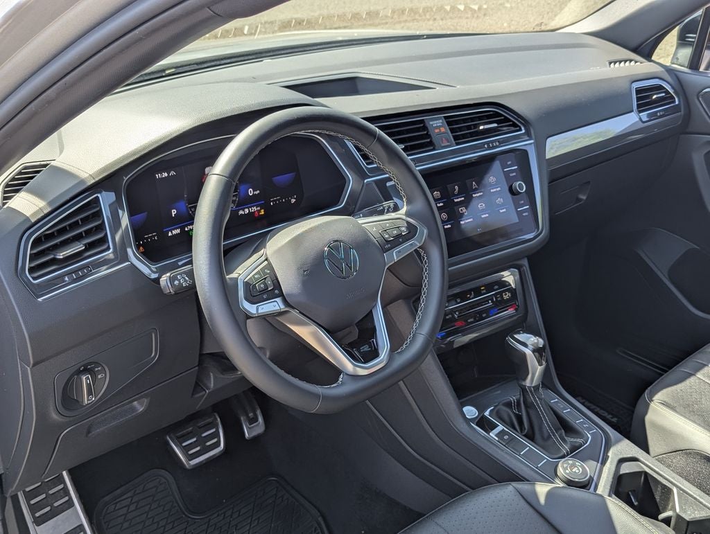 2023 Volkswagen Tiguan 2.0T SE R-Line Black