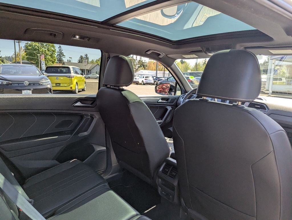 2023 Volkswagen Tiguan 2.0T SE R-Line Black