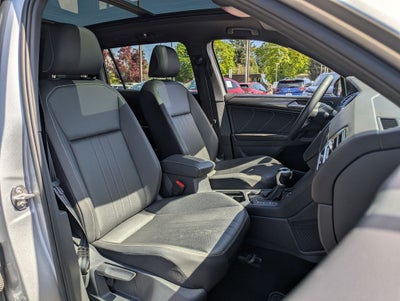 2023 Volkswagen Tiguan 2.0T SE R-Line Black