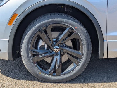 2023 Volkswagen Tiguan 2.0T SE R-Line Black