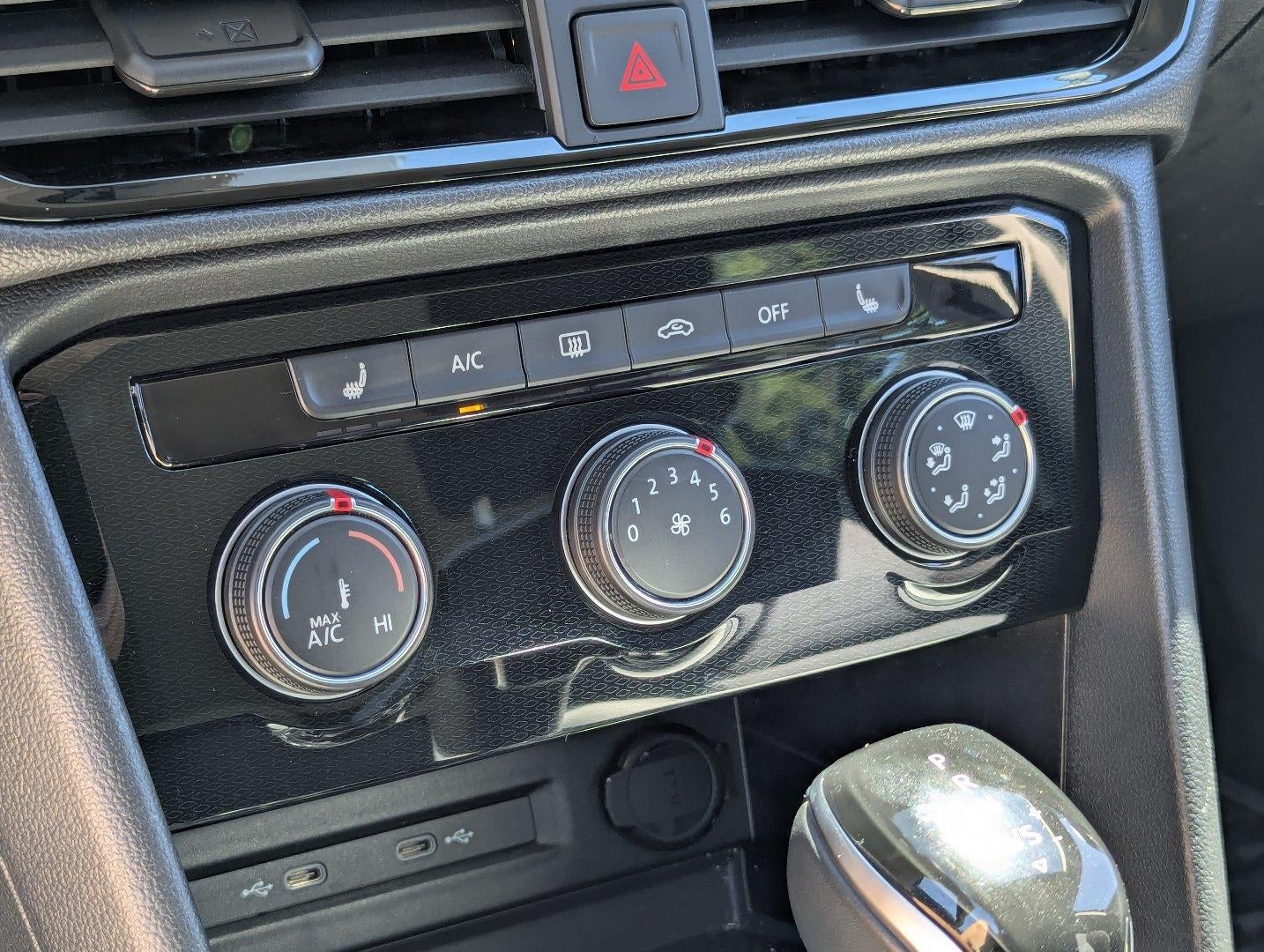 2025 Volkswagen Taos S