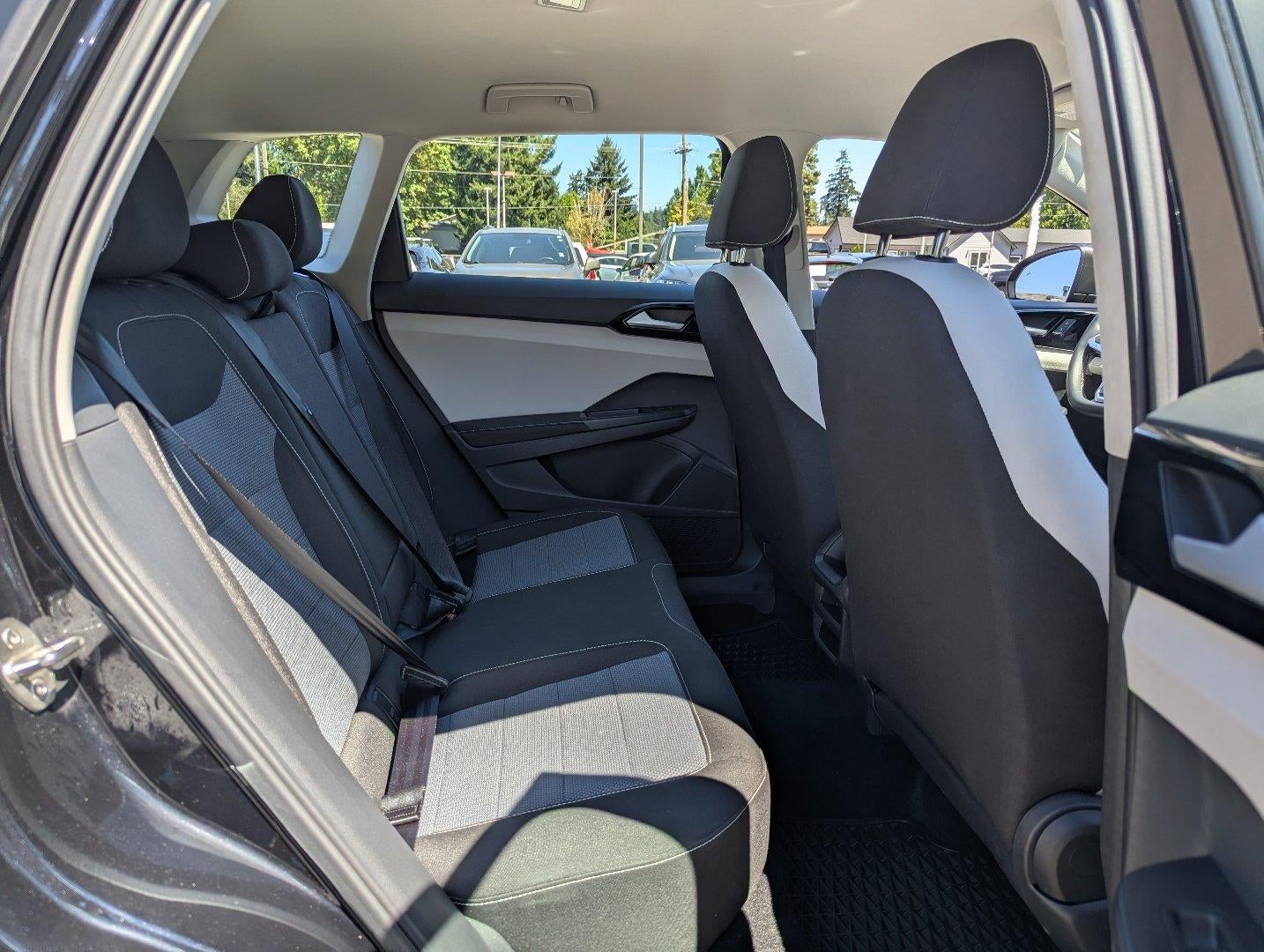 2025 Volkswagen Taos S