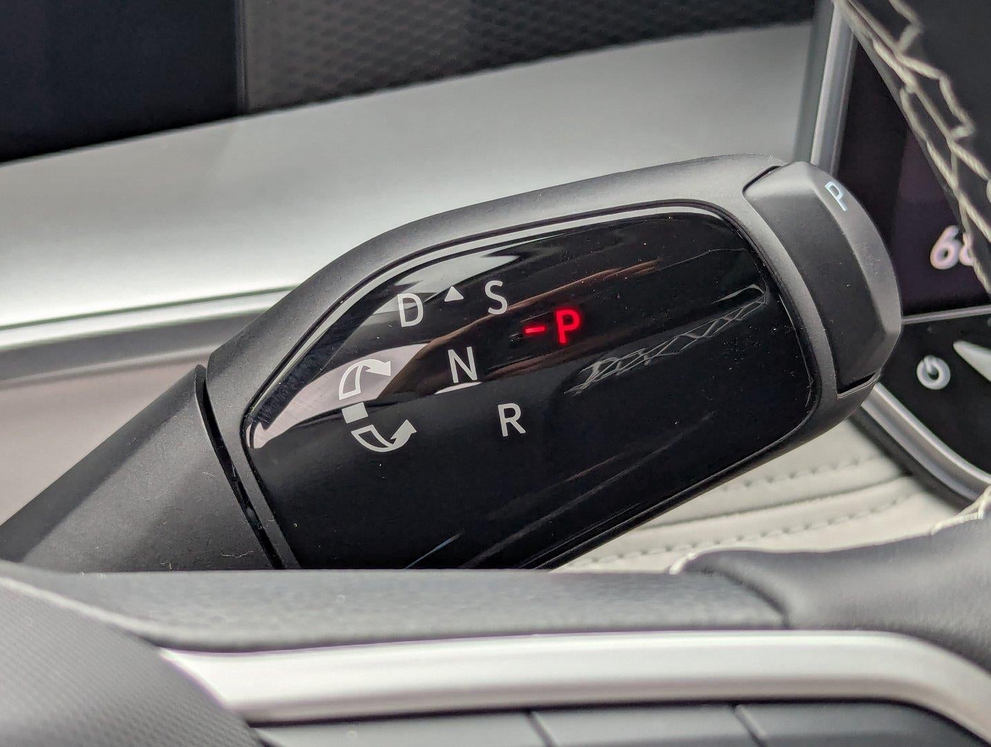2025 Volkswagen Tiguan 2.0T SE FWD