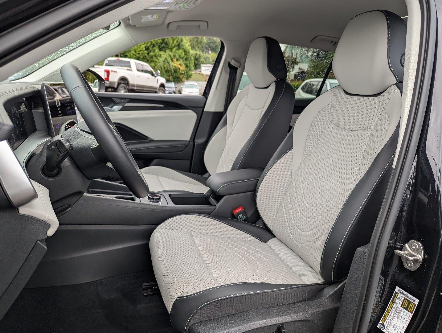 2025 Volkswagen Tiguan 2.0T SE FWD
