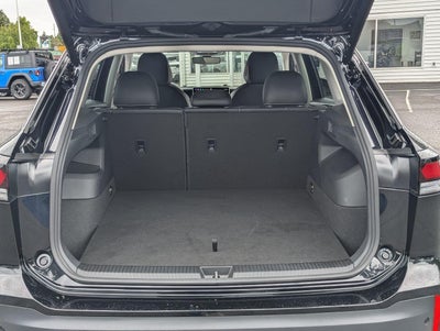 2025 Volkswagen Tiguan 2.0T SE FWD