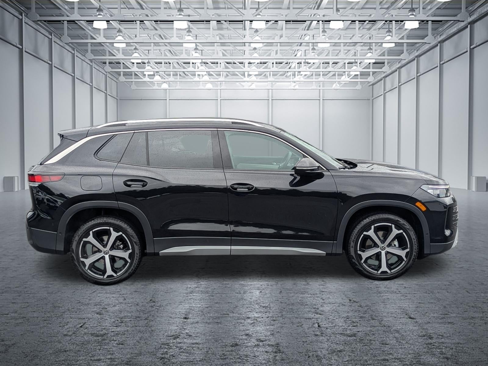 2025 Volkswagen Tiguan 2.0T SE FWD