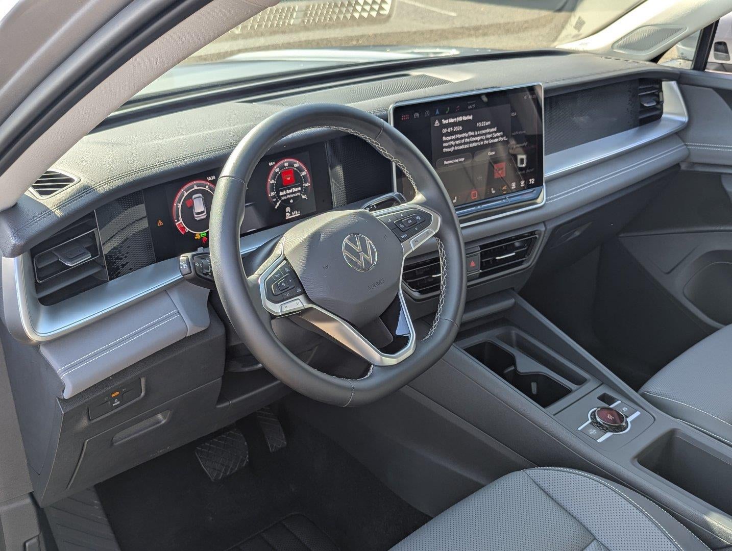 2025 Volkswagen Tiguan 2.0T SE FWD