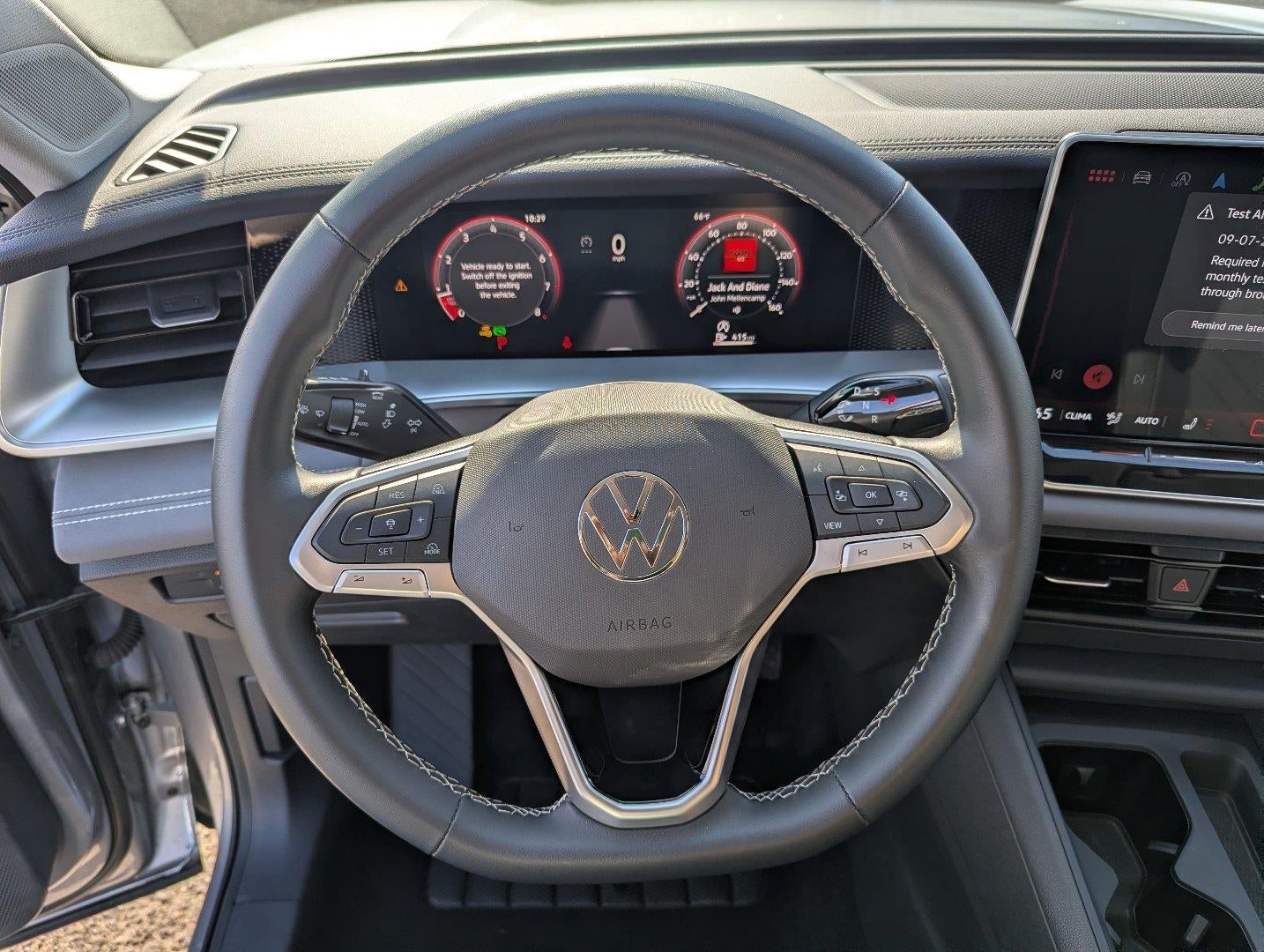 2025 Volkswagen Tiguan 2.0T SE FWD