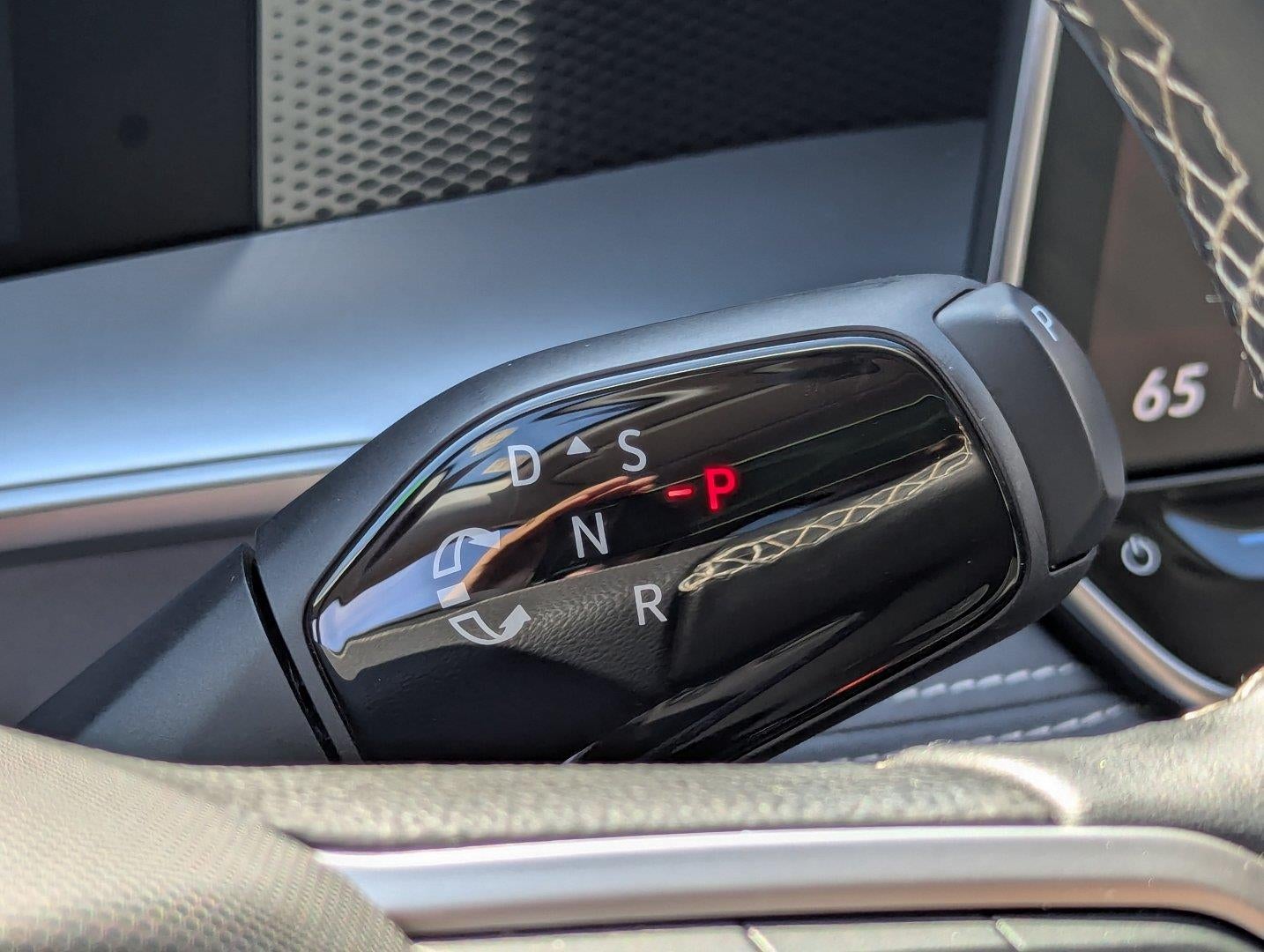 2025 Volkswagen Tiguan 2.0T SE FWD