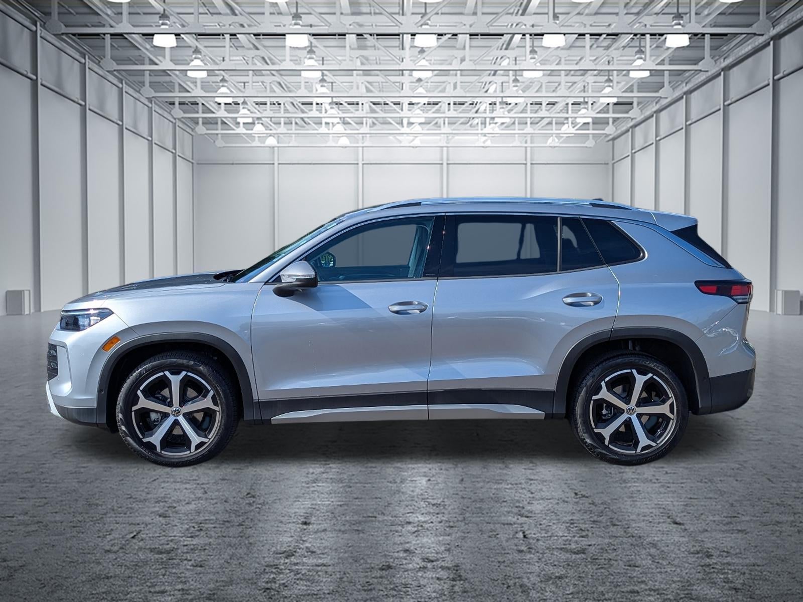 2025 Volkswagen Tiguan 2.0T SE FWD