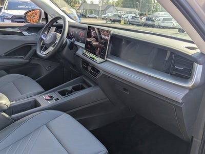2025 Volkswagen Tiguan 2.0T SE FWD