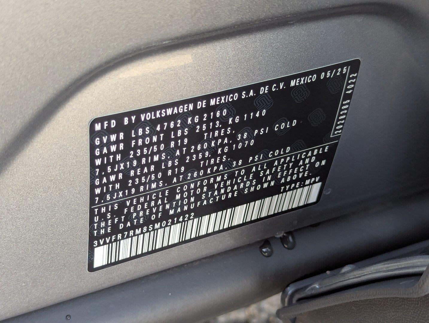 2025 Volkswagen Tiguan 2.0T SE FWD