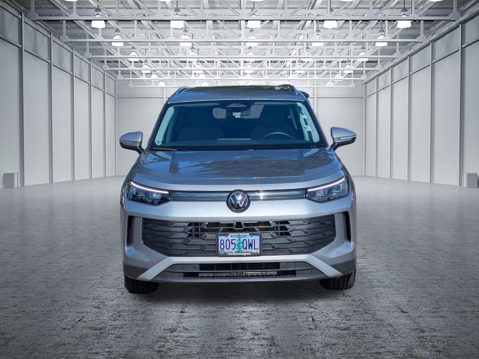 2025 Volkswagen Tiguan 2.0T SE FWD