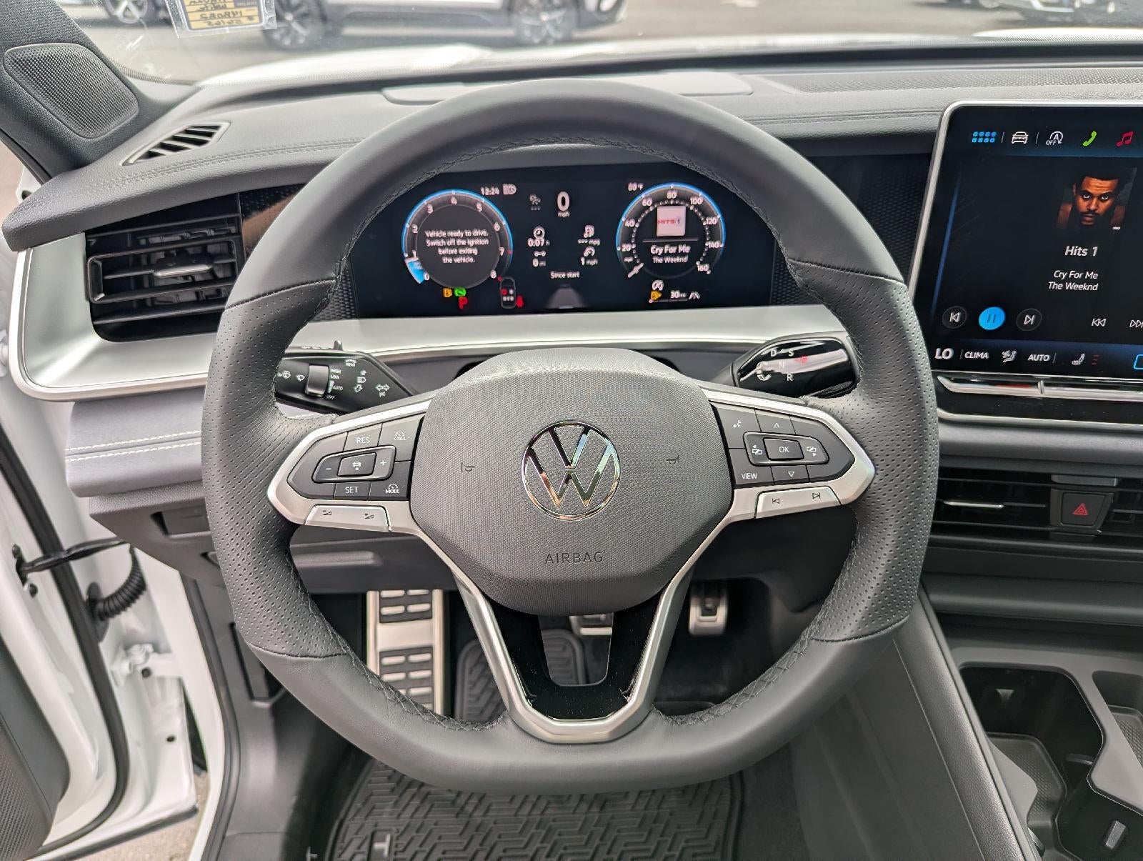 2026 Volkswagen Tiguan 2.0T SE R-Line Black