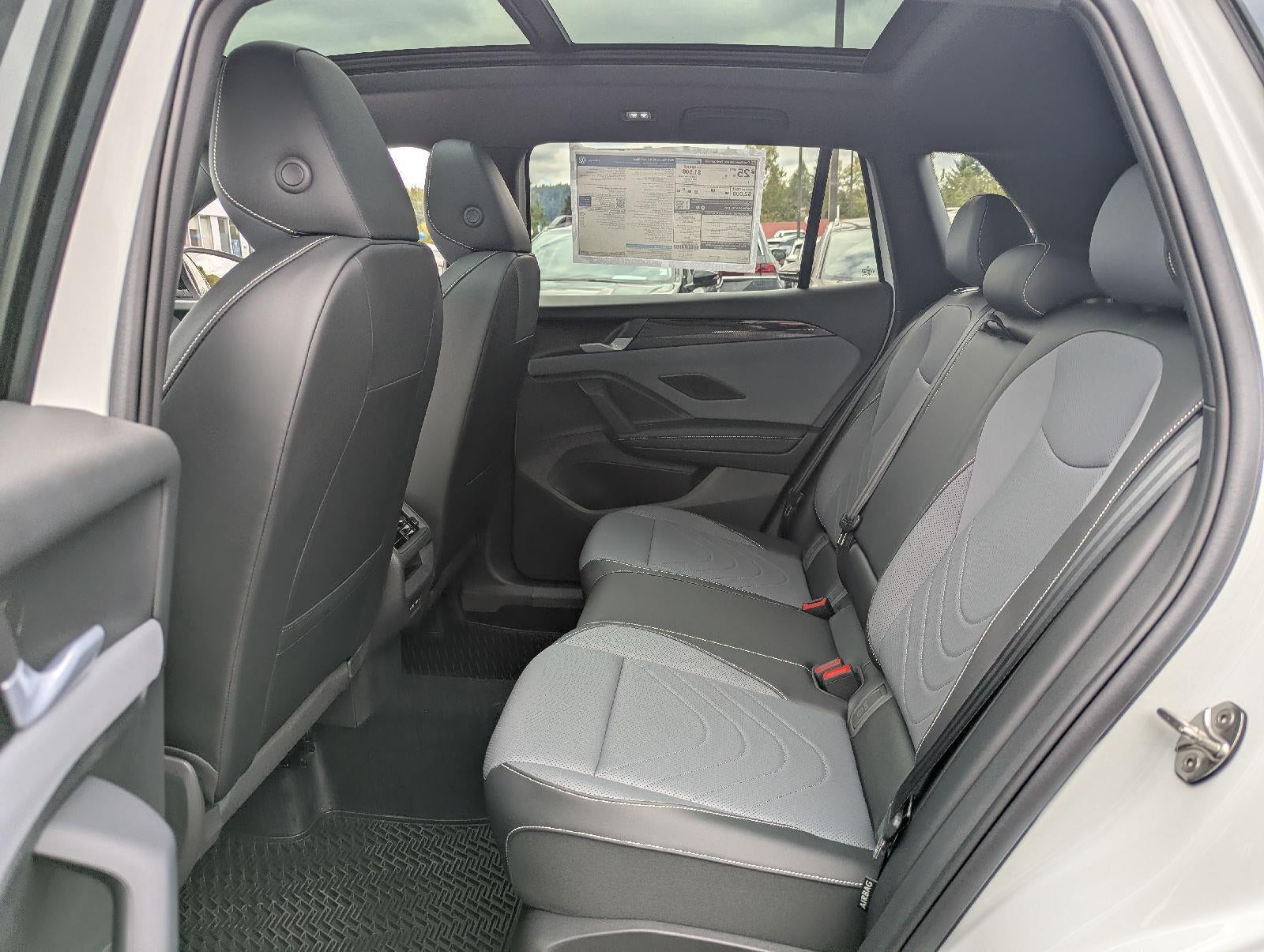 2026 Volkswagen Tiguan 2.0T SE R-Line Black
