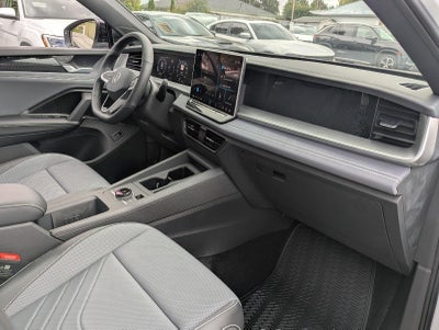 2026 Volkswagen Tiguan 2.0T SE R-Line Black
