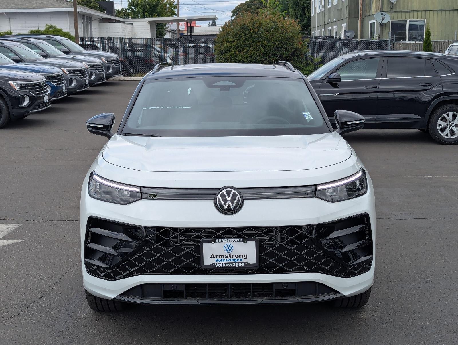 2026 Volkswagen Tiguan 2.0T SE R-Line Black