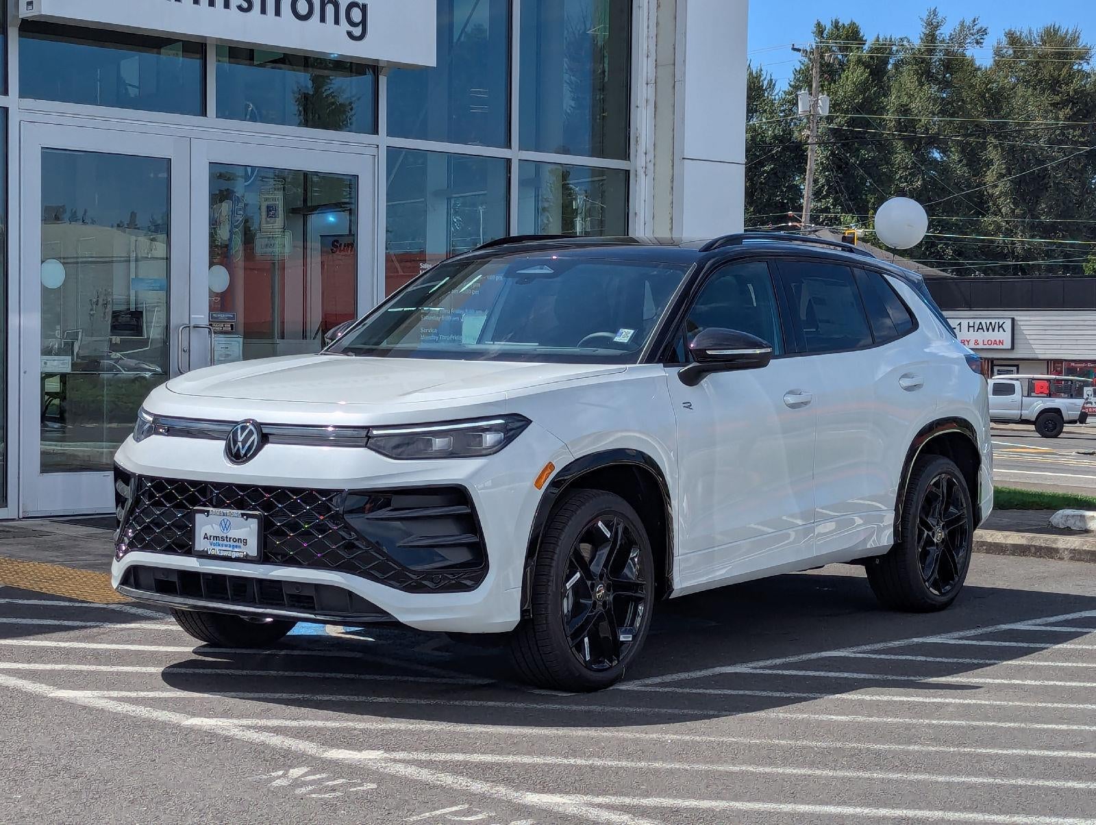 2026 Volkswagen Tiguan SE R-Line Black