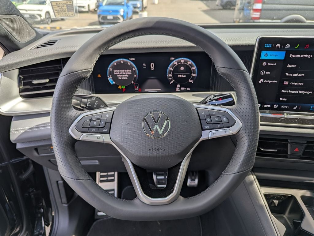 2026 Volkswagen Tiguan 2.0T SE R-Line Black