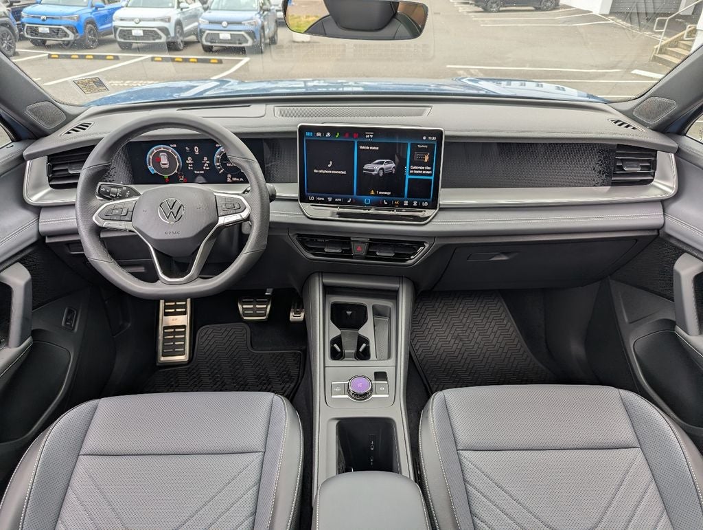 2026 Volkswagen Tiguan 2.0T SE R-Line Black