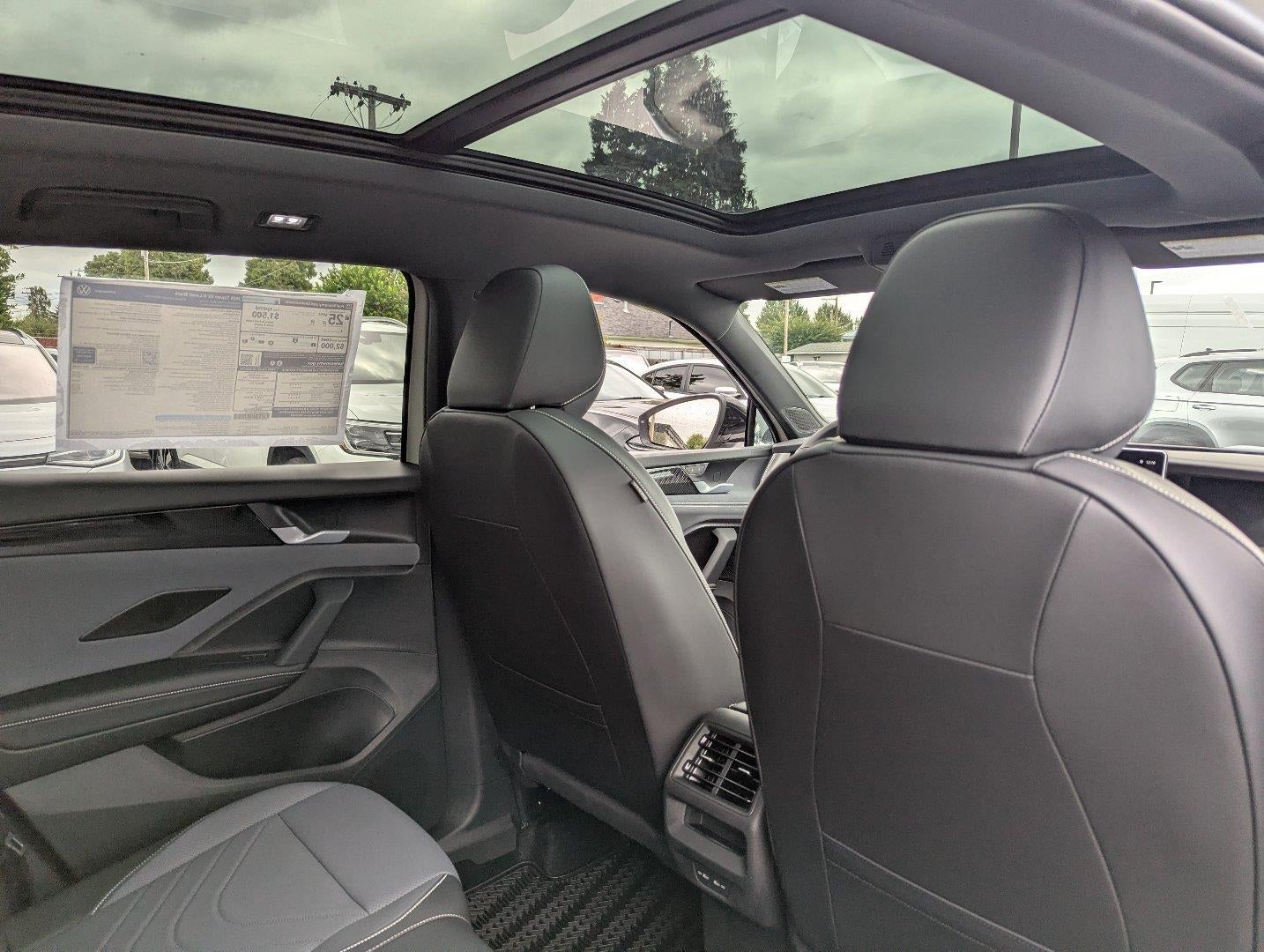 2026 Volkswagen Tiguan 2.0T SE R-Line Black