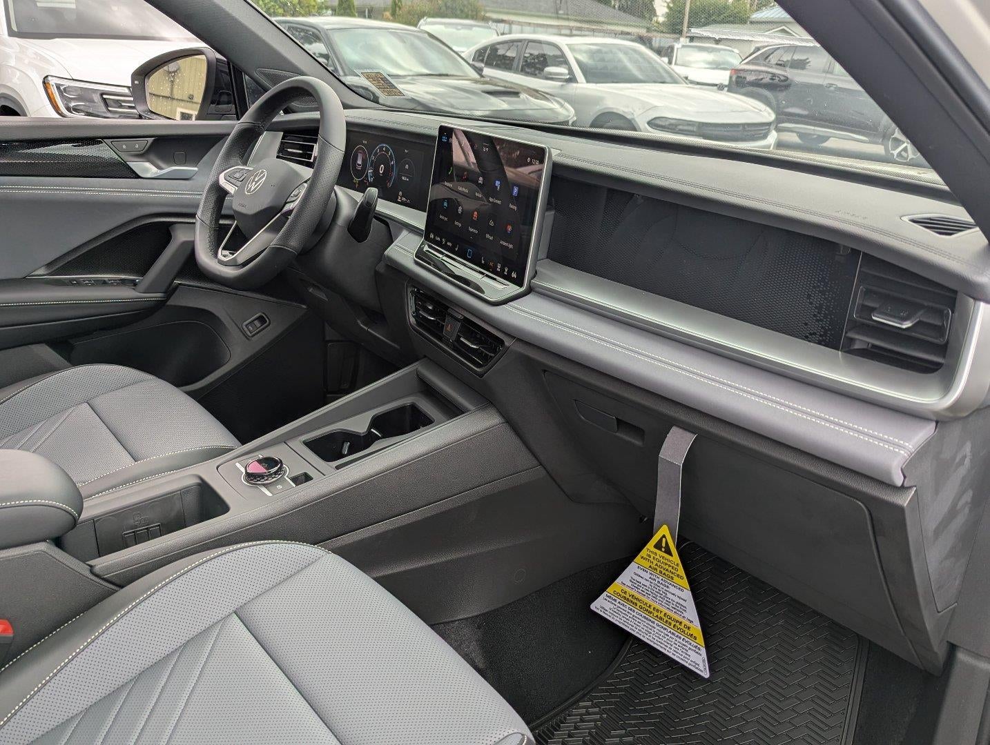 2026 Volkswagen Tiguan 2.0T SE R-Line Black