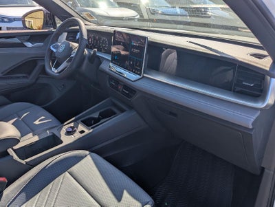 2026 Volkswagen Tiguan 2.0T SE R-Line Black
