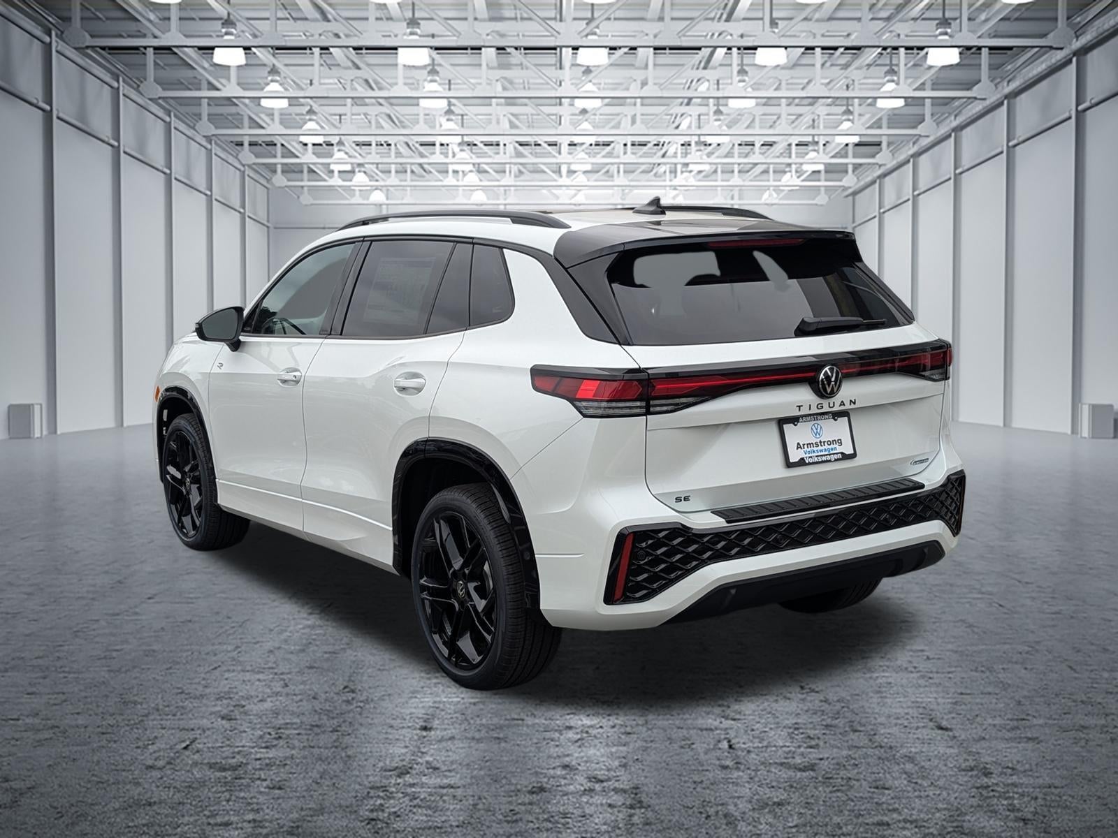 2026 Volkswagen Tiguan 2.0T SE R-Line Black
