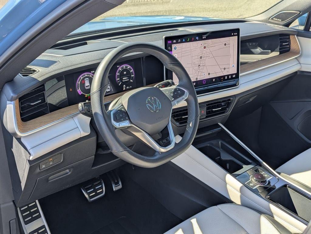 2025 Volkswagen Tiguan 2.0T SEL R-Line