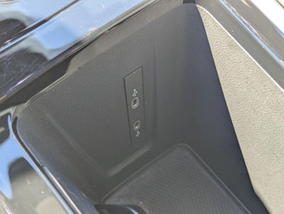 2025 Volkswagen Tiguan 2.0T SEL R-Line