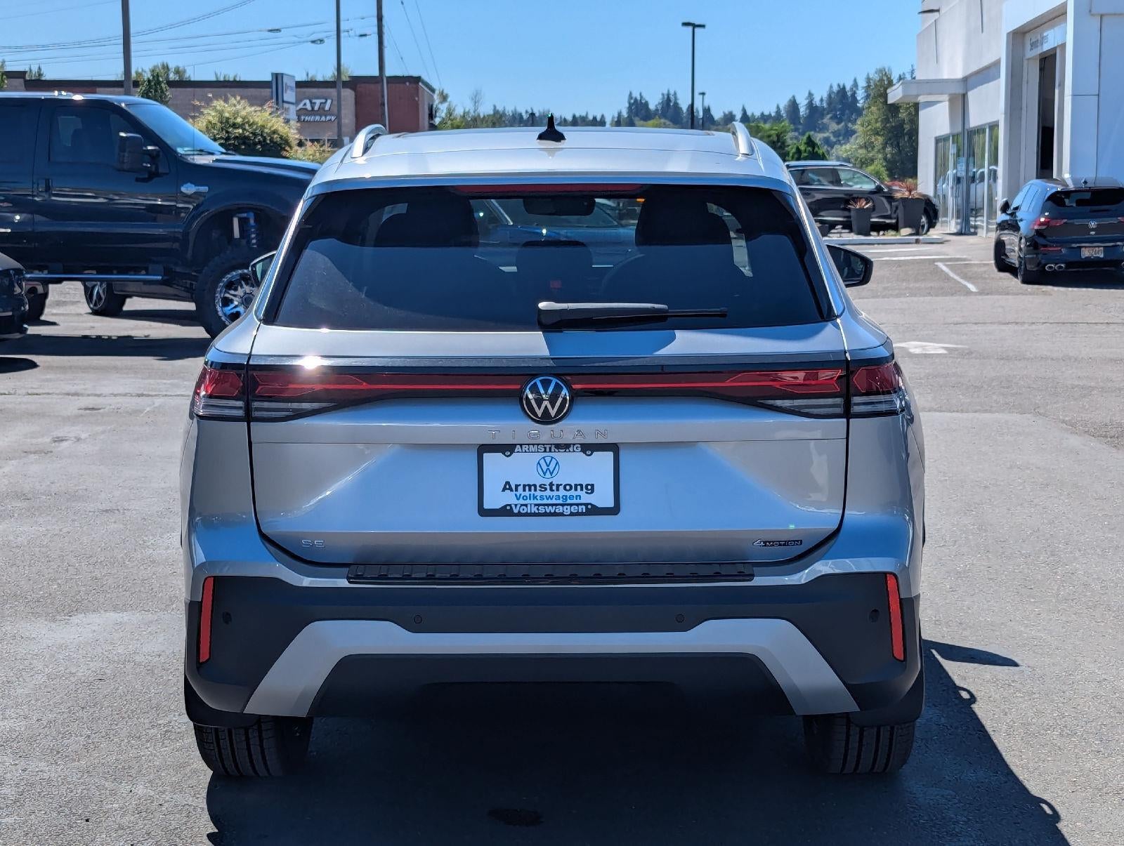 2026 Volkswagen Tiguan 2.0T SE