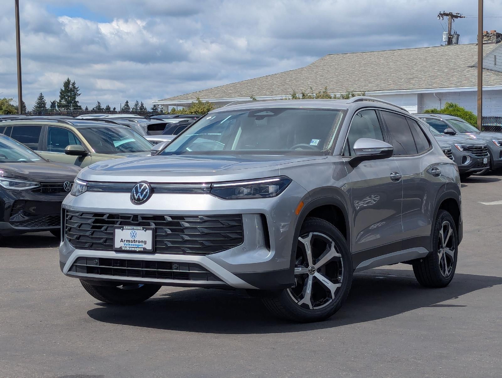 2026 Volkswagen Tiguan 2.0T SE