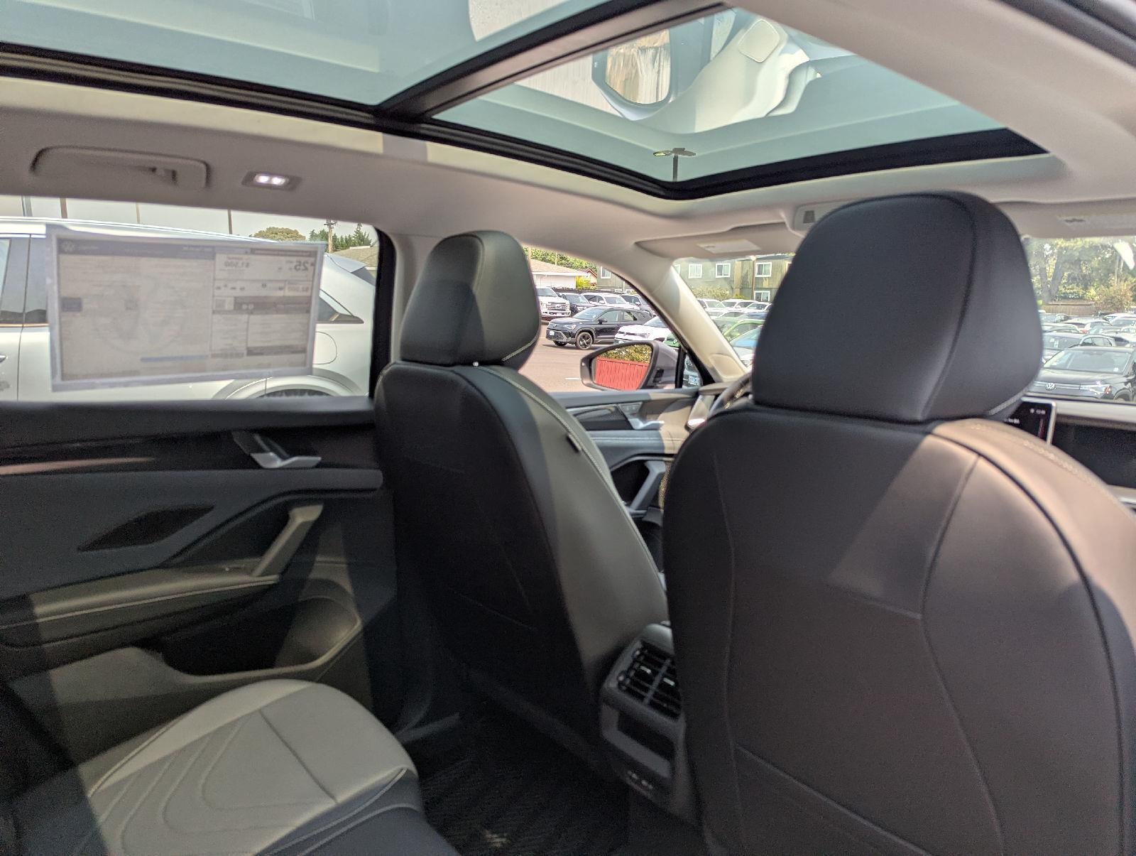 2026 Volkswagen Tiguan 2.0T SE