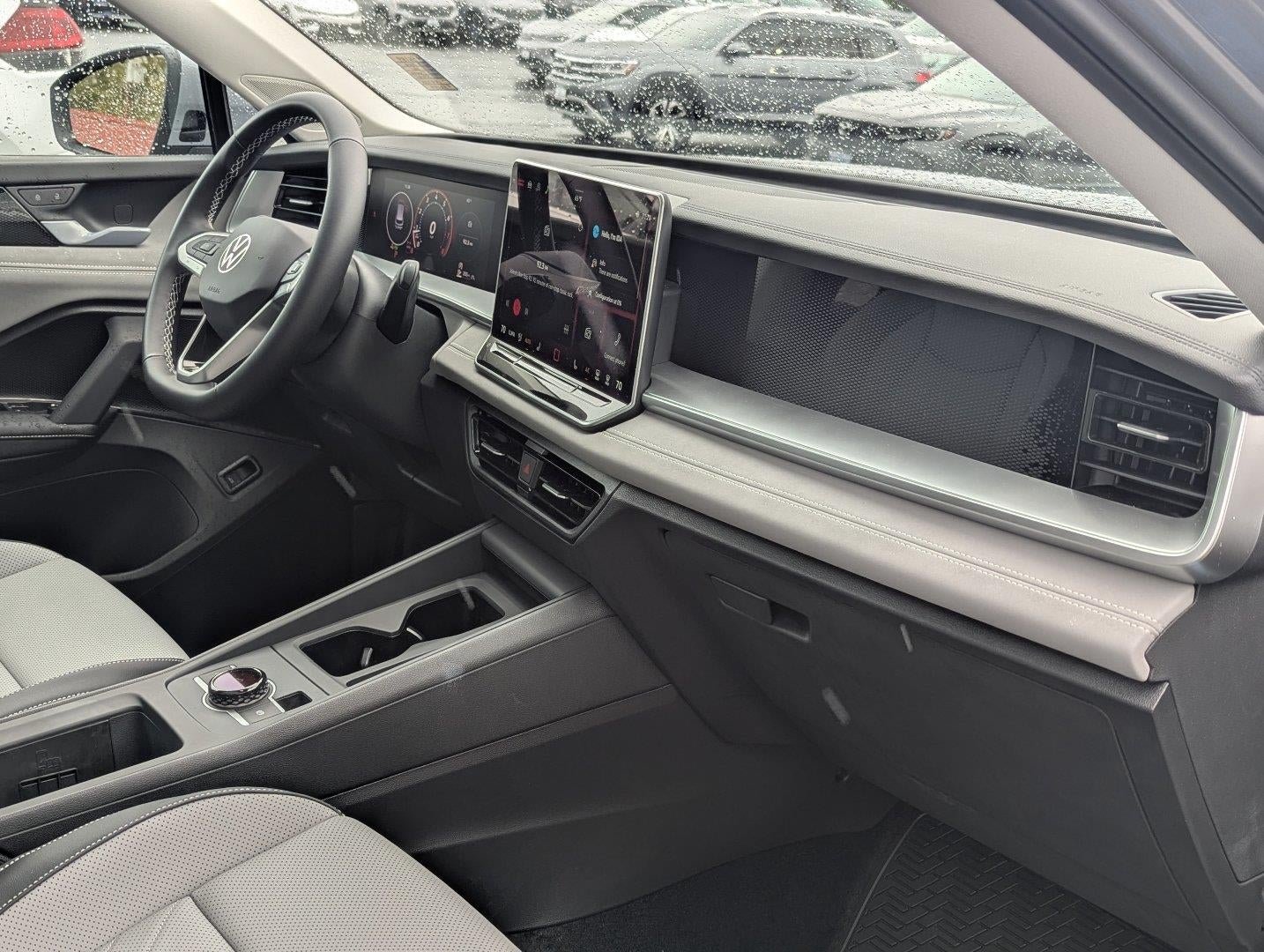 2026 Volkswagen Tiguan 2.0T SE