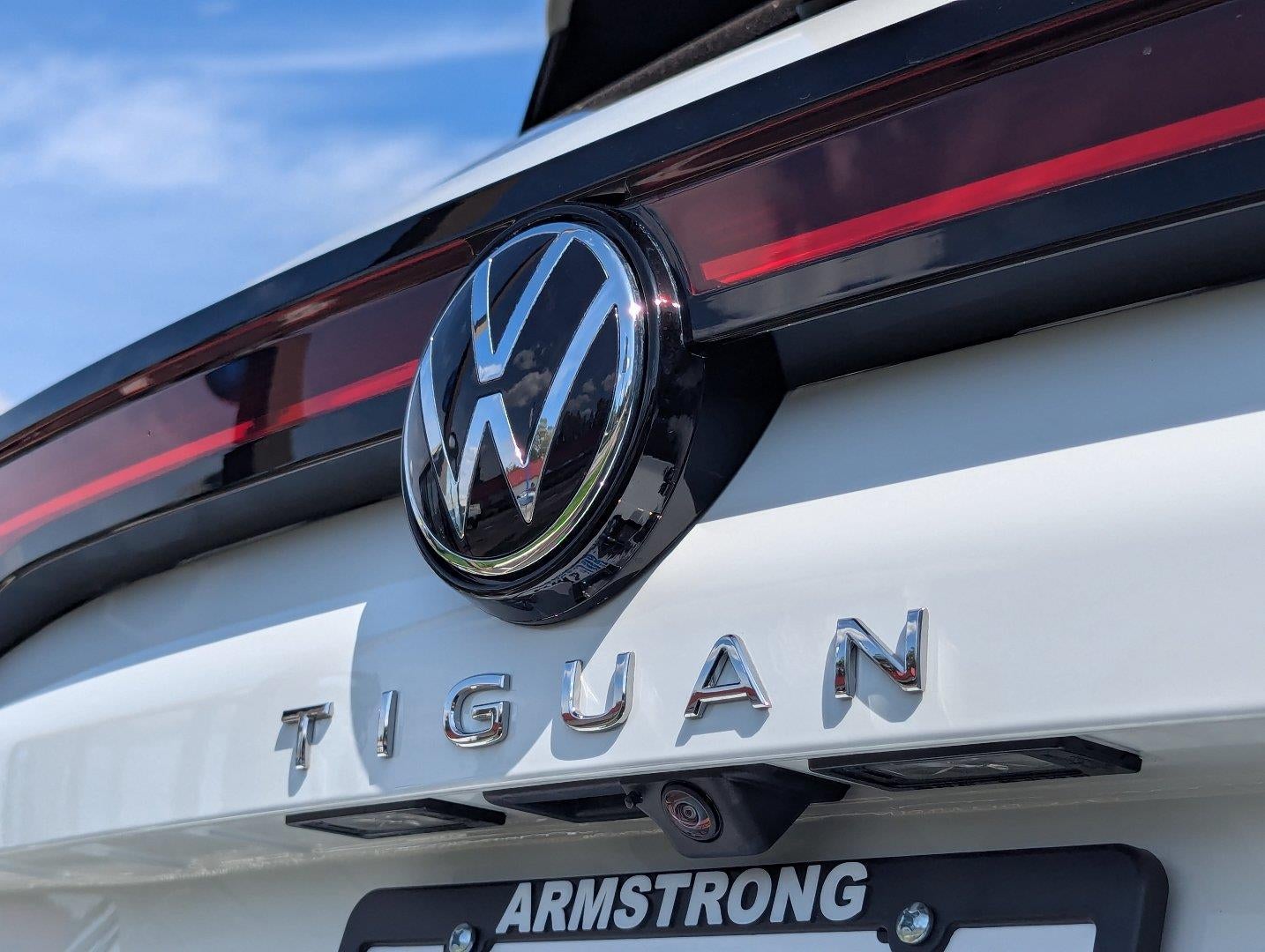 2026 Volkswagen Tiguan 2.0T SE