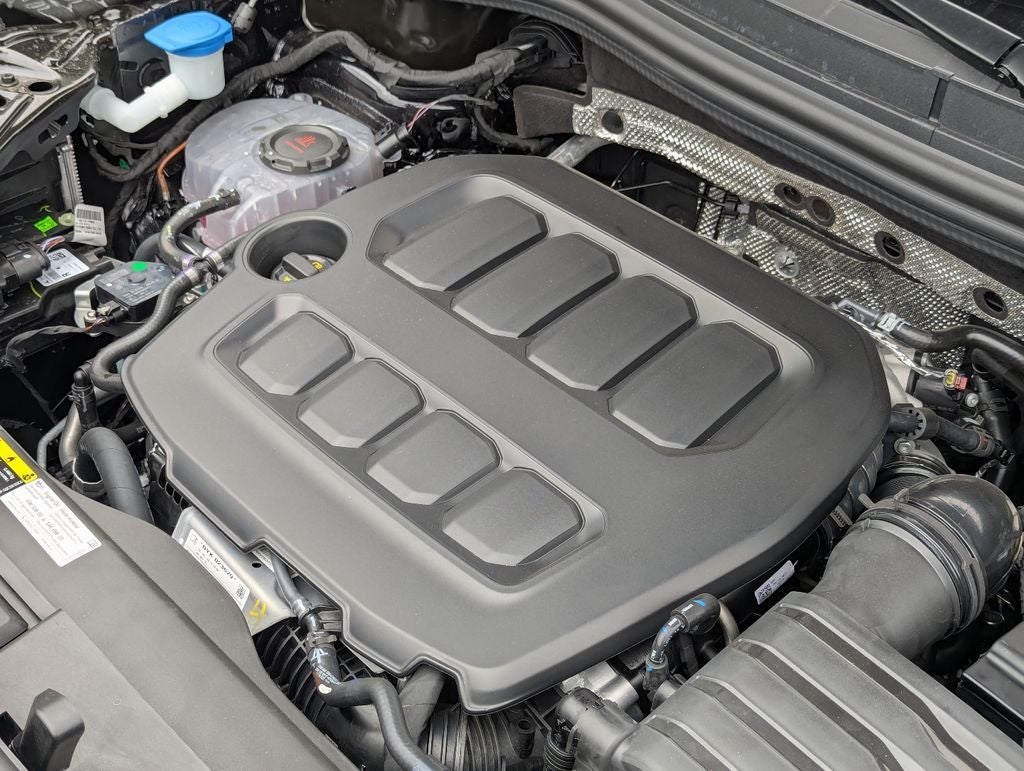 2026 Volkswagen Tiguan 2.0T SEL R-Line