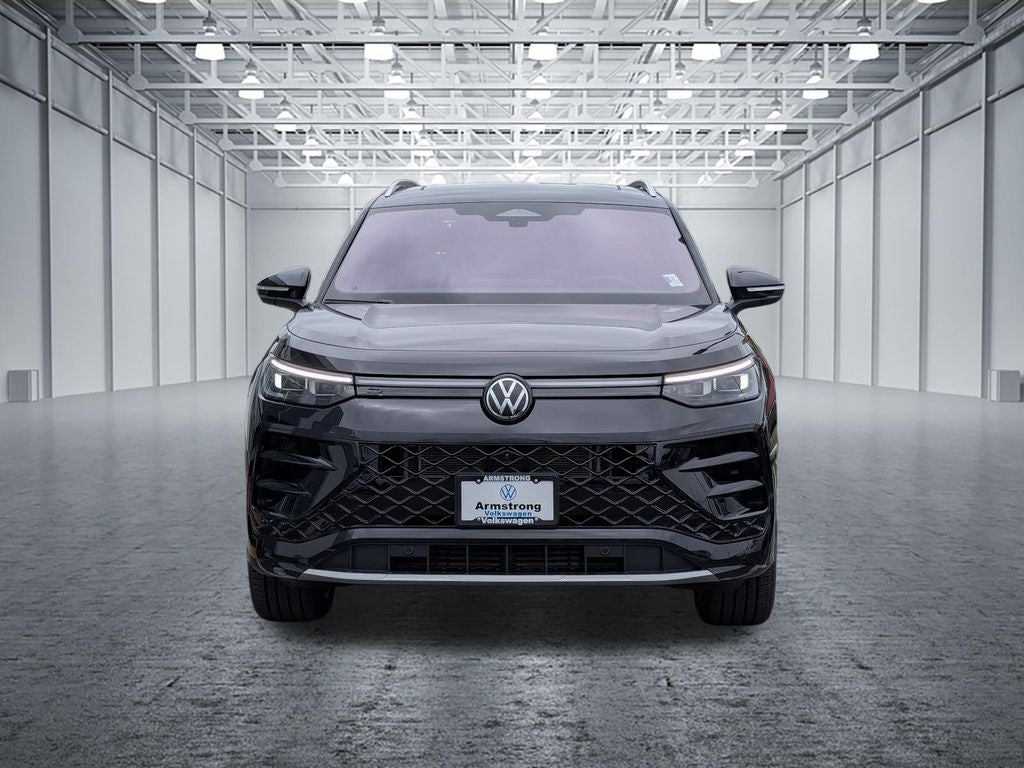 2026 Volkswagen Tiguan 2.0T SEL R-Line