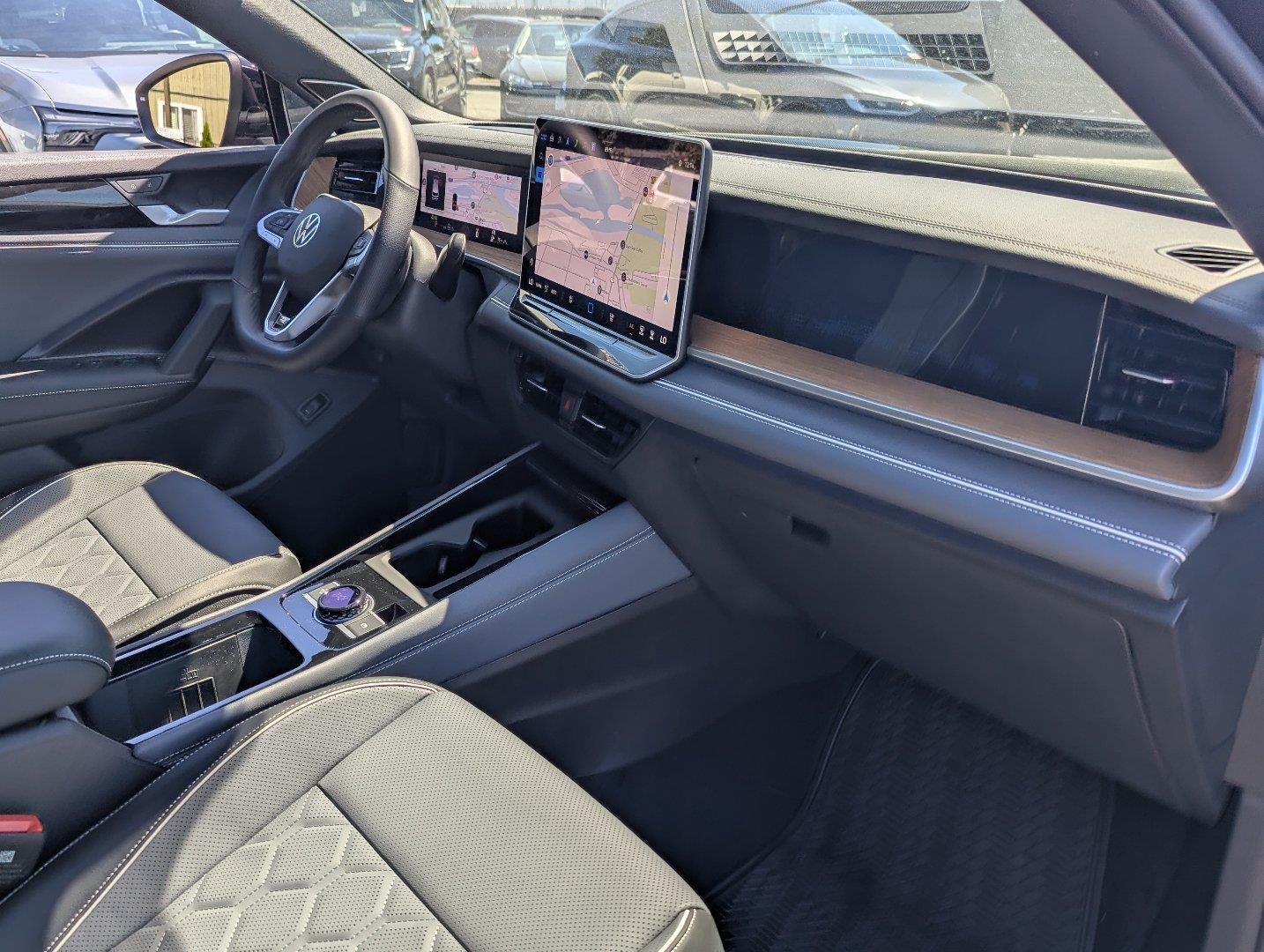 2026 Volkswagen Tiguan 2.0T SEL R-Line Turbo