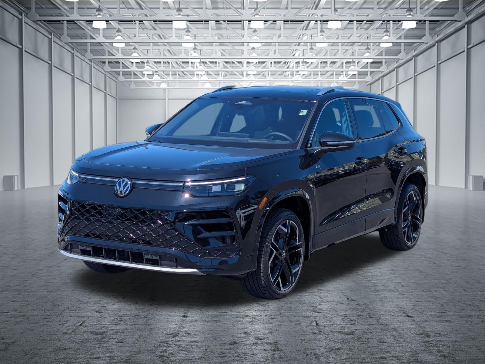 2026 Volkswagen Tiguan 2.0T SEL R-Line Turbo