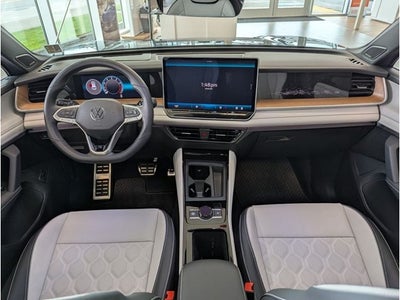 2026 Volkswagen Tiguan 2.0T SEL R-Line Turbo