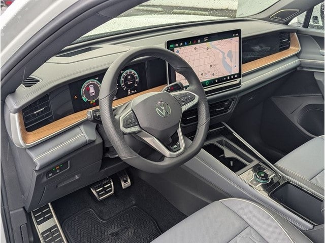 2026 Volkswagen Tiguan 2.0T SEL R-Line Turbo