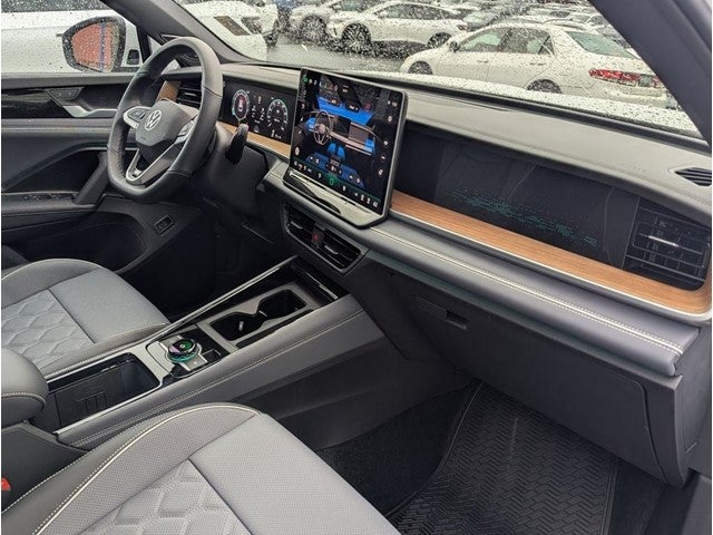 2026 Volkswagen Tiguan 2.0T SEL R-Line Turbo