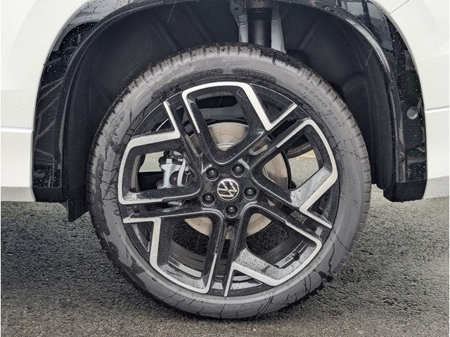 2026 Volkswagen Tiguan 2.0T SEL R-Line Turbo