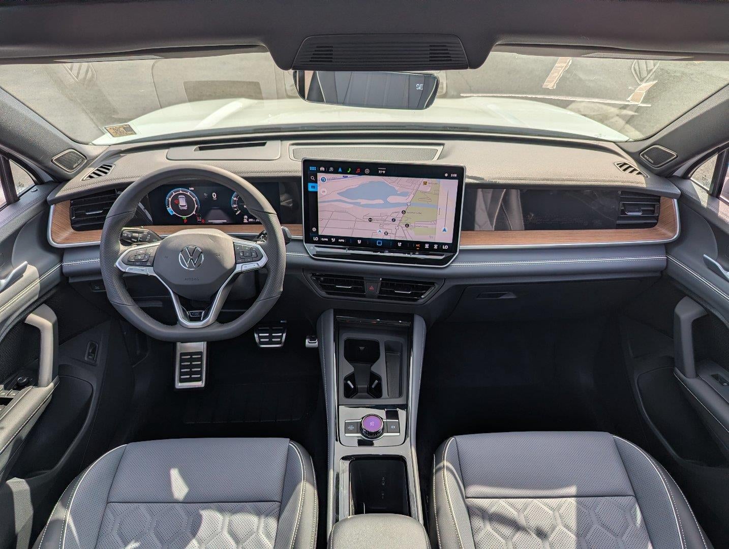 2026 Volkswagen Tiguan 2.0T SEL R-Line Turbo