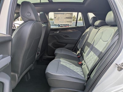2026 Volkswagen Tiguan 2.0T SEL R-Line Turbo