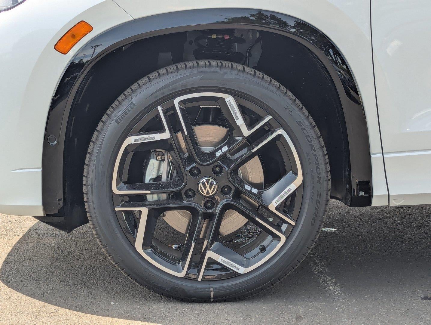 2026 Volkswagen Tiguan 2.0T SEL R-Line Turbo