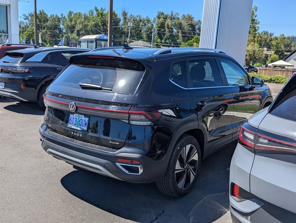 2025 Volkswagen Taos 1.5T SE